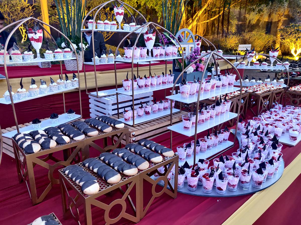 Main course setup by Shagun Catering Ahmedabad